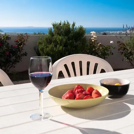 Apartman Villa Marguerite - 3 Air-Conditioned Bedrooms - Great Sea View